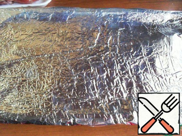 Cover the printing form with foil and put it in the oven preheated to a high temperature for 15 minutes.