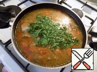 Add chopped parsley and cook the soup for another 3-5 minutes.