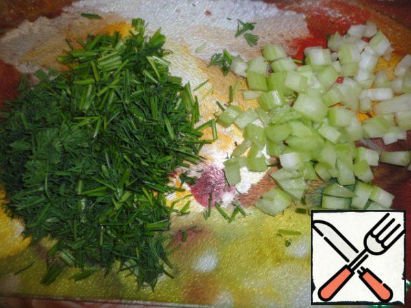 All vegetables and herbs wash and dry. Celery cut into cubes. Dill and a small green onions finely chop.
