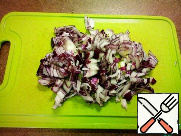 Finely chop the red onion.
