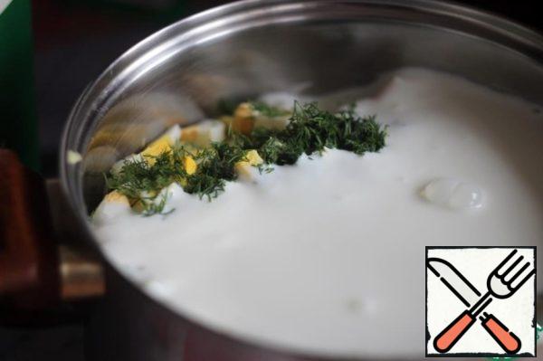 Pour all the crushed foods with yogurt.
Bring to taste: add salt and lemon juice.
Put the finished soup in the refrigerator for 3-4 hours to infuse. It's even better to cook at night, so this morning it was just fabulous.