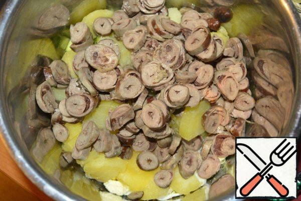 Cut the hearts into rings and add to the usual ingredients.
