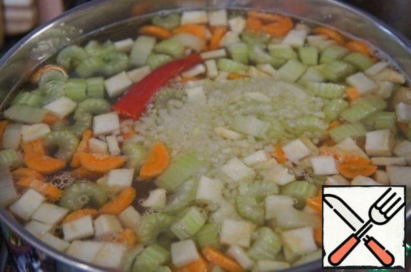 Cook over medium heat until tender, about 40 minutes.

