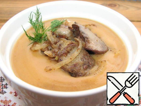 Serve cream soup with chicken liver fried with onions and herbs.