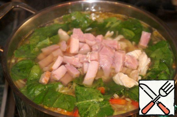 And meat and cook over low heat until vegetables are cooked, about 3 minutes.