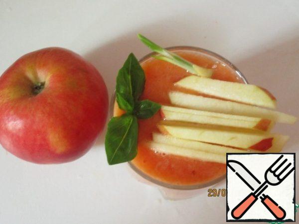 Garnish gazpacho with strips of apple and parsley.