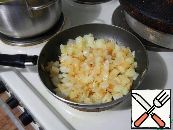 And fry the onion until Golden brown.
