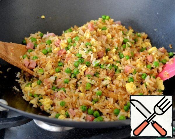 Mix everything together and serve immediately! Pepper to taste!