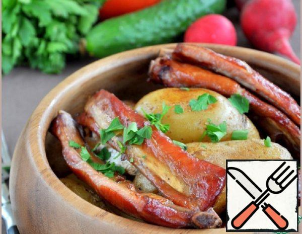 Young Potatoes with Smoked Pork Ribs Recipe