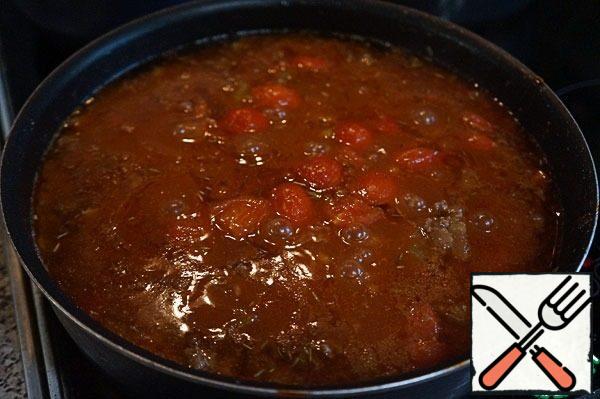 Simmer on low heat under the lid until the sauce is fully cooked-20 minutes.