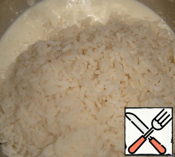 Add the rice, mix. If you have ready rice,add it, if not-the rice must be cooked.
