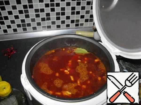 Borscht in Slow Cooker Recipe