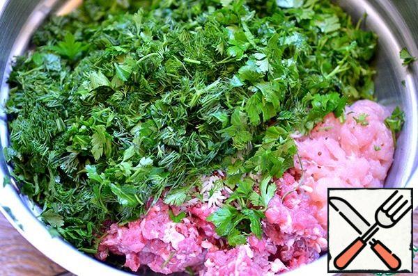 Finely chop the greens, add to the meat.
