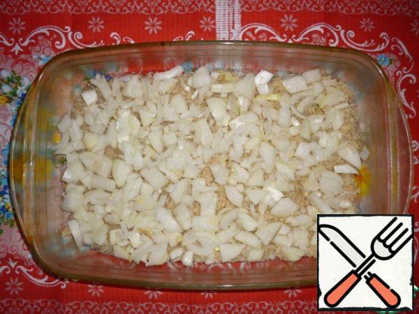 Cut onions, put on top of rice.