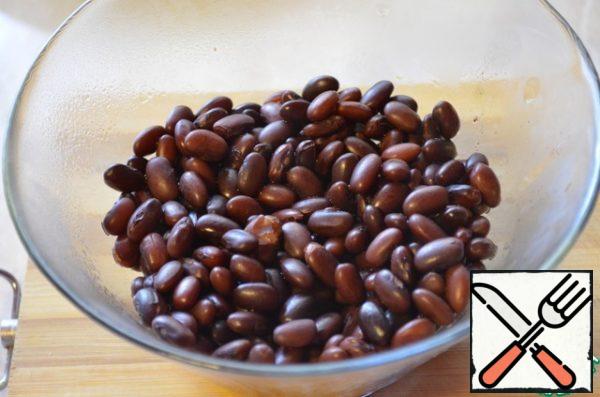After 30 minutes, remove the beans from the slow cooker and let cool.
