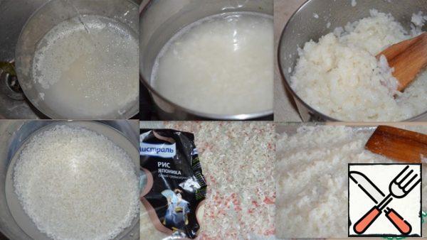 The time specified in the recipe does not take into account the cooking time of rice.
Prepare rice for sushi. We will wash rice in several waters until the water is transparent. Dry on a towel for 1 hour, then boil in a ratio of 1:2, put to swell for 15 min. Mix with the dressing for the rice, quickly stir to cool