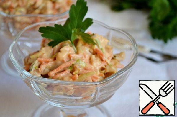 Spicy Salad with Chicken Fillet Recipe
