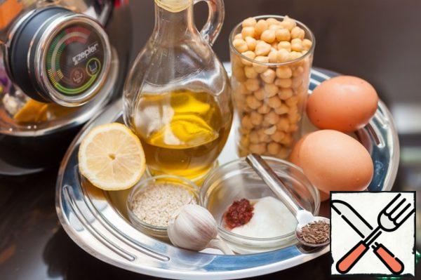 Here are our chickpeas products that need to be soaked overnight. You will also need a frying pan and a Zepter steamer.

