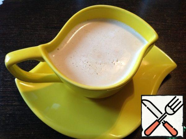Warm Cup pour 3 tbsp coconut liqueur, such as Malibu, then hot cream, top, pour the brewed coffee.
