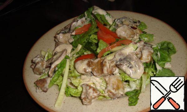 Warm Salad with Chicken Liver and Mushrooms Recipe
