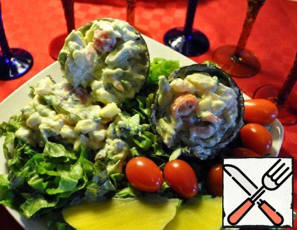 Salad with Shrimp, Avocado, Mango and Tomatoes Recipe