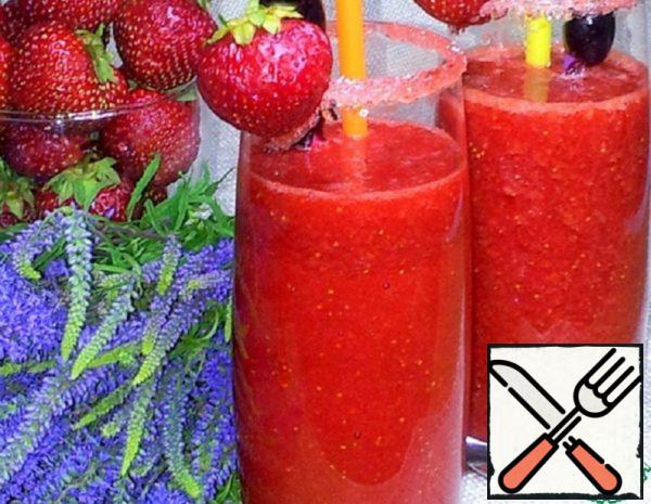 Strawberry-Grape Cocktail with Cognac  Recipe