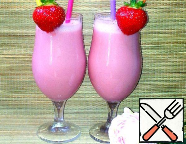 Cocktail "Strawberry Aroma of Summer" Recipe