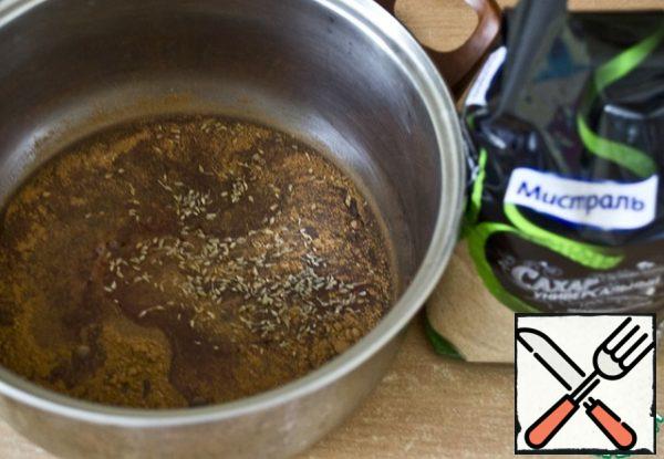 Pour half of the pomegranate juice into a saucepan, add spices: cinnamon - 1 tsp., anise - 0.5 tsp., cloves - 5 pcs., allspice - 3 peas (the amount of spices can be adjusted to your liking), just add sugar.
Boil the mixture for a couple of minutes, cover and leave for 10 minutes.

