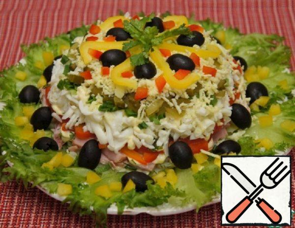 Layered Salad with Ham and Olives Recipe