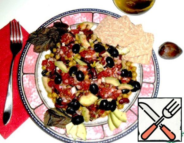 Salad with Avocado and Olives Recipe