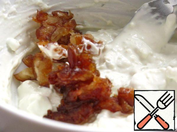 Then dates. If necessary, add salt and pepper.
