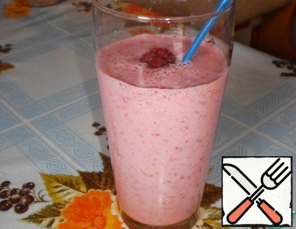 Milk-Raspberry Cocktail  Recipe
