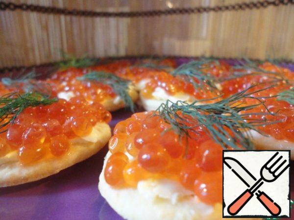 Canapes with Red Caviar on Homemade Cheese Crackers Recipe