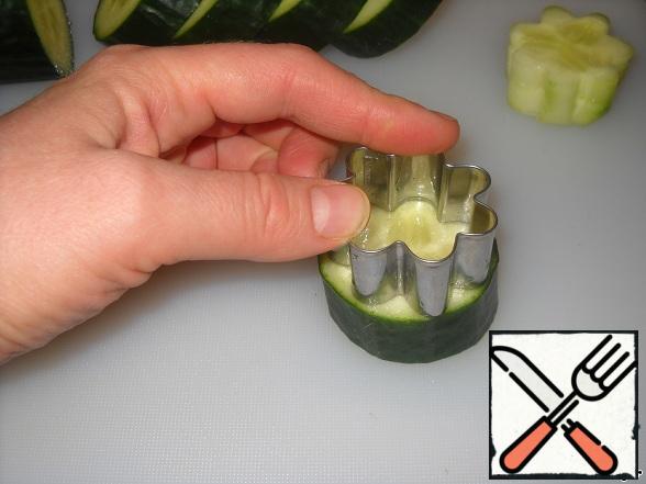 Use cookie form to give shape to cucumber.