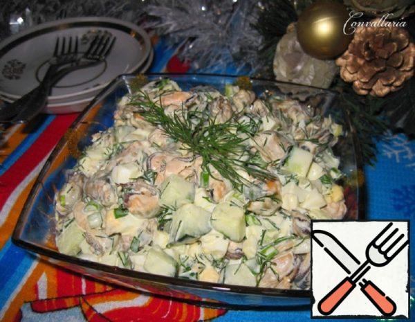 Salad with Mussels "Freshness" Recipe