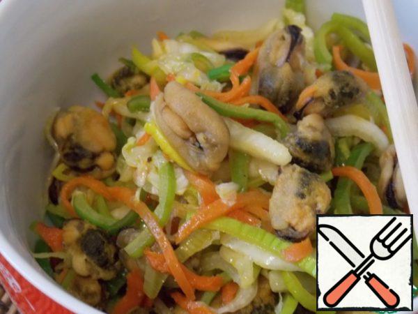 Remove from the heat, pour over the lime juice, stir and serve. I love this salad with pickled ginger.
