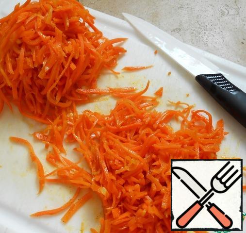 Carrots cut across the "straws".