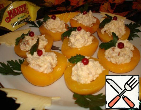Canapes "Smoked Chicken on Peaches" Recipe