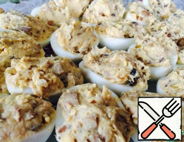 Eggs Stuffed with Tuna and Mushrooms Recipe