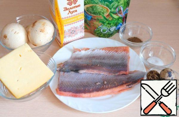 Ingredients for the preparation of julienne with salmon. I want to note that the calculation of the products into 3 portions.