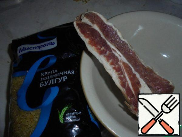 Prepare the ingredients for the soup.