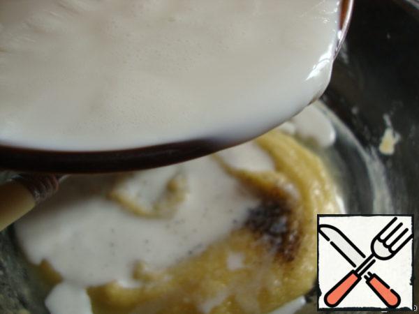 Add salt and pepper to the mixture of flour and oil, add hot milk.
