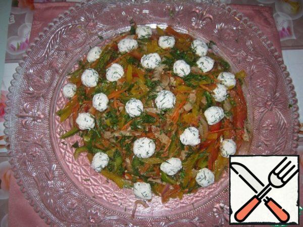 Salad "Pyramid with Meat, Pepper and Cheese Balls" Recipe