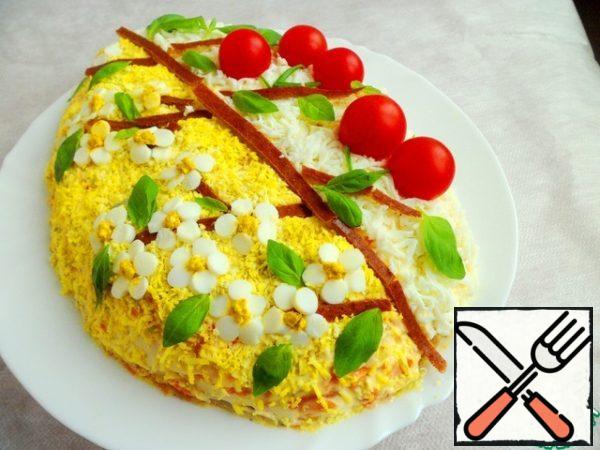 On the protein half of the salad, make twigs and lay out the cherries, decorate all the twigs with small basil leaves. Our spring salad is ready!
