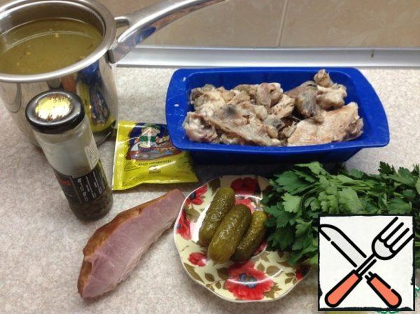Cooking time is: for cooking knuckle: 3-4 hours, cooking itself: about an hour + day for cooling. To prepare this dish, we need the following ingredients.