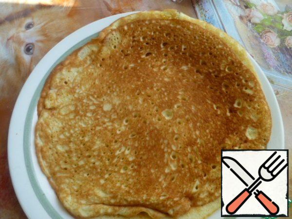 It turns out very tasty pancakes.
If you use the cream and put it on the cake, you will get an excellent replacement for a sponge cake.

