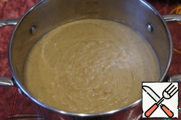 Return the soup to the pan, dilute the broth to the desired consistency and warm.
Vegetarian vegetable soup base is ready!