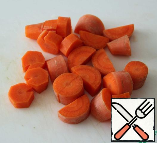 Carrots cut. Send in broth.