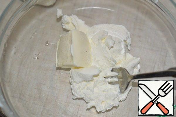 There is a little oil left to lubricate the terrine. Mix the rest with cheese.
