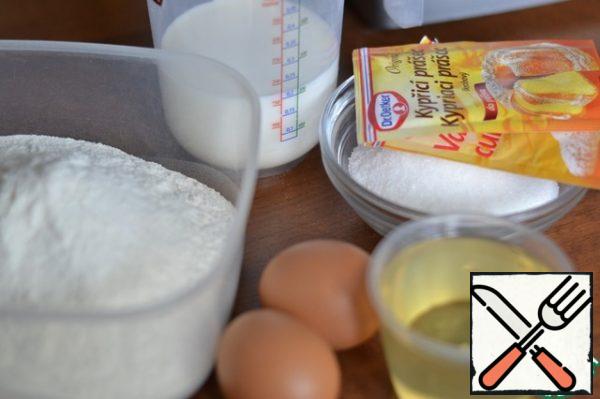 Mix all the products and beat with a mixer.
